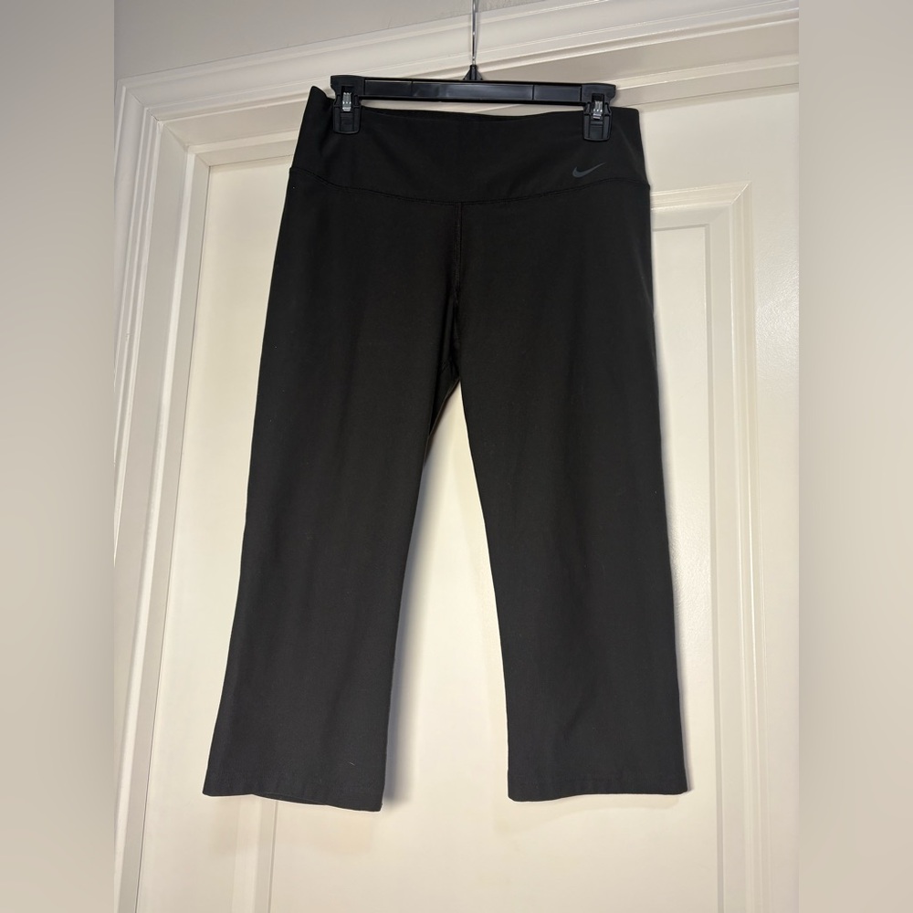 Nike Black‎ Dri-FIT Capri Pants